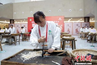 全國(guó)藥交會(huì) 藥都 江西樟樹(shù)開(kāi)幕 當(dāng)日成交額達(dá)百億